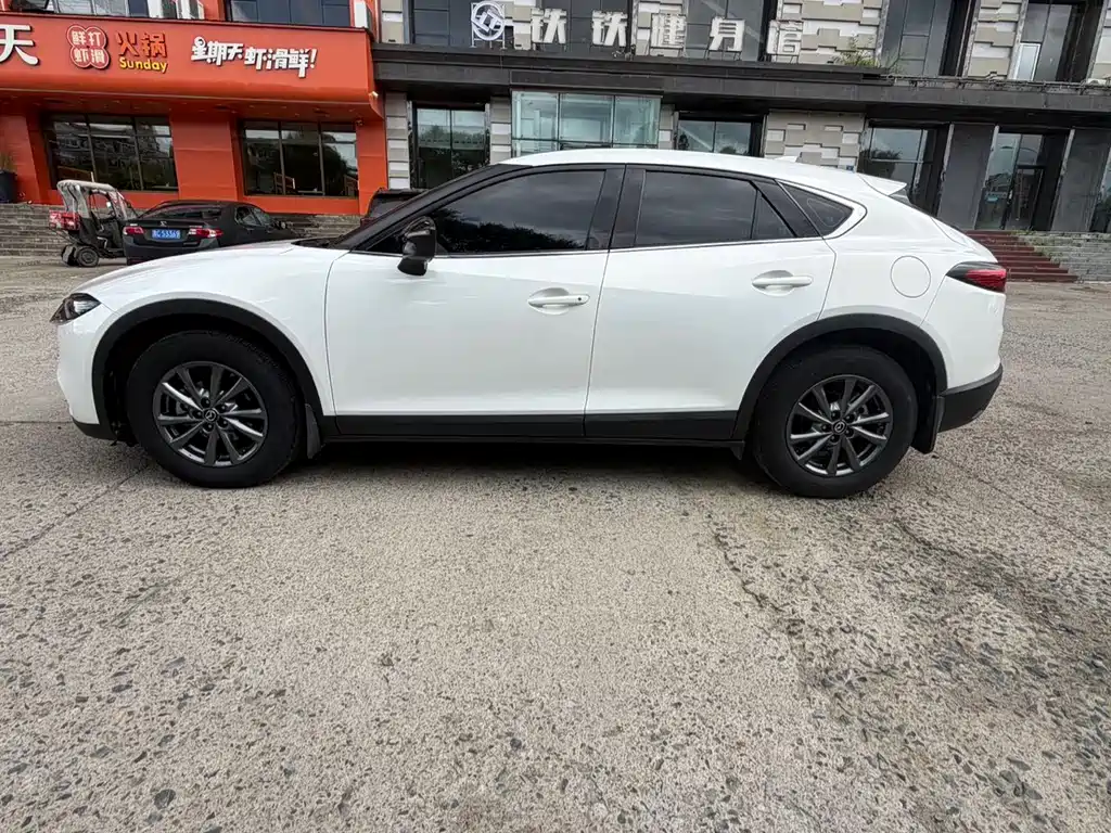 Mazda CX-4 — фото 8