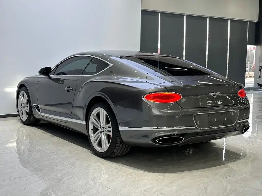 Bentley Continental — фото 7