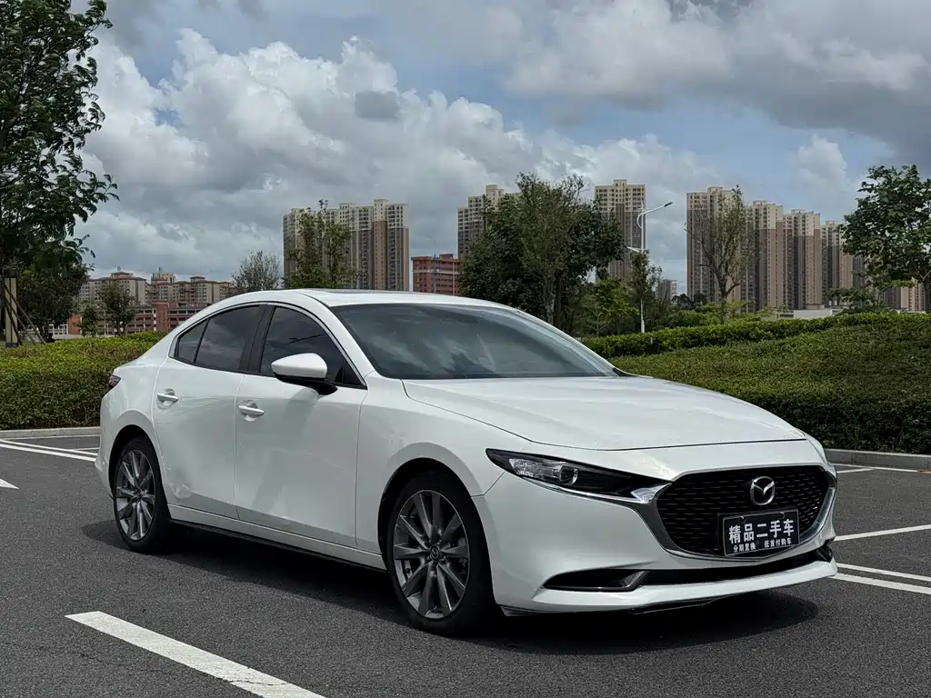 Mazda 3 Axela — фото 3