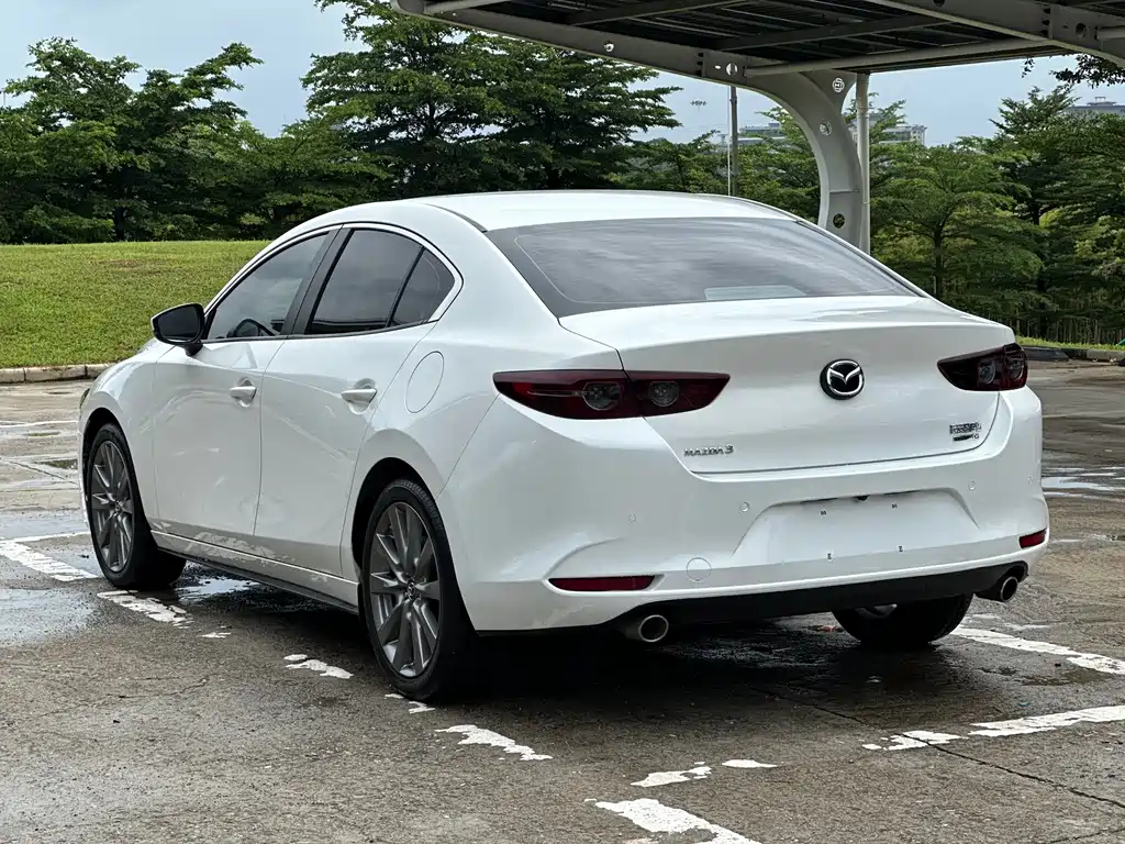 Mazda 3 Axela — фото 5