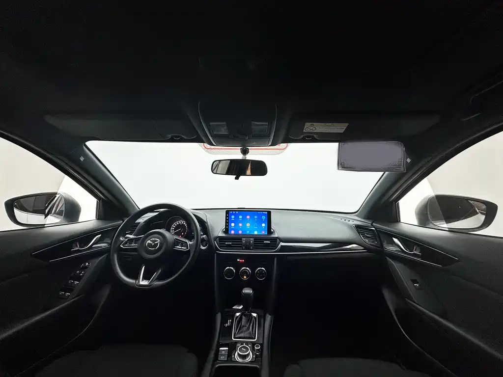 Mazda CX-4 — фото 17