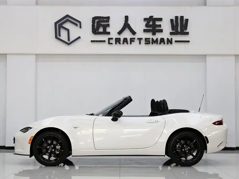 Mazda MX-5 — фото 7