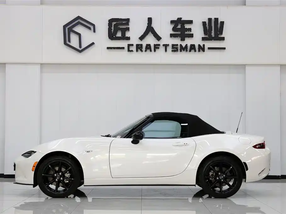 Mazda MX-5 — фото 8