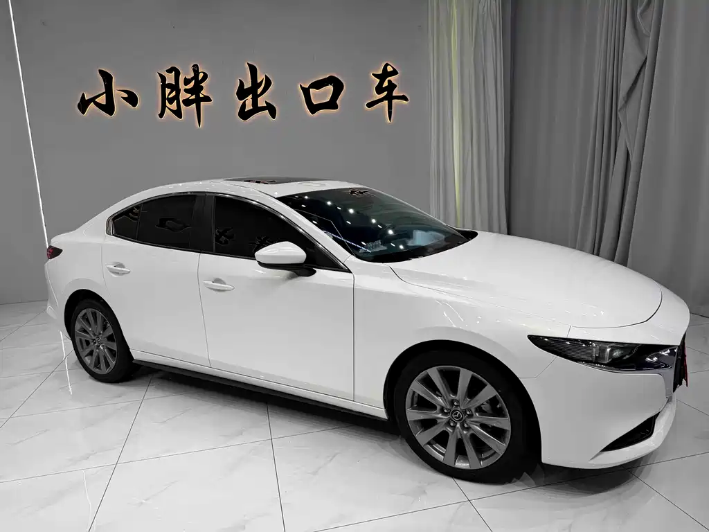 Mazda 3 Axela — фото 3