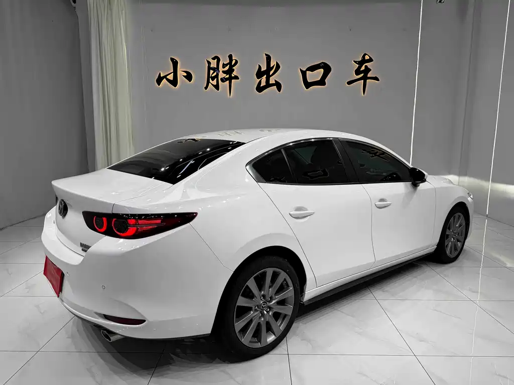 Mazda 3 Axela — фото 4
