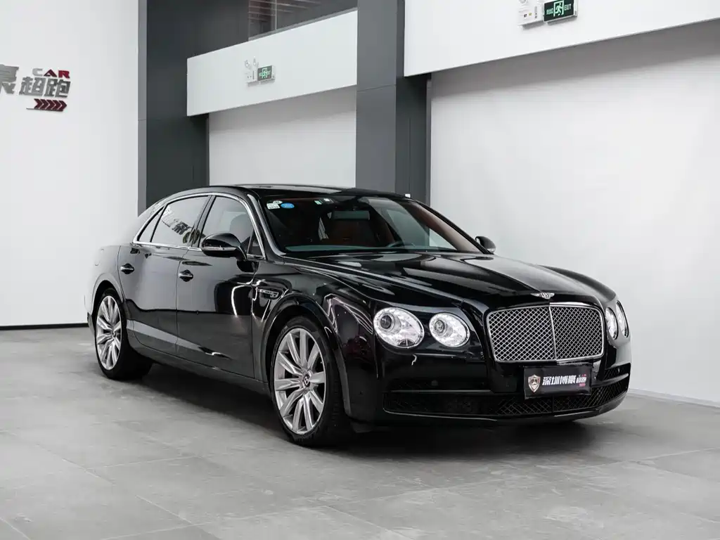 Bentley Flying Spur — фото 15