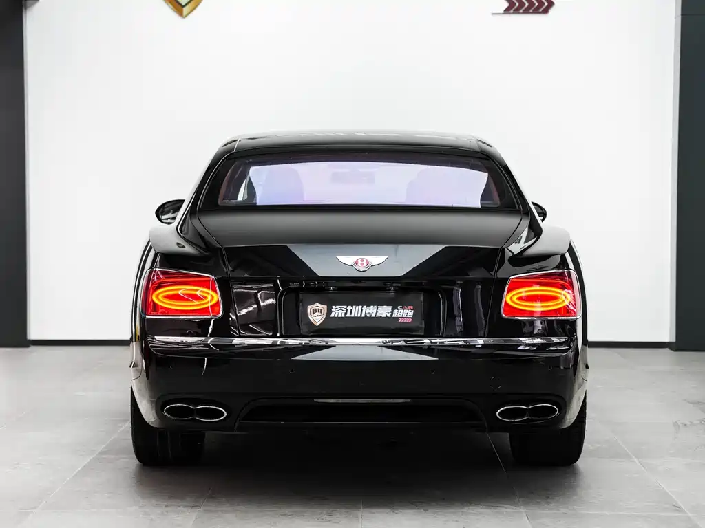 Bentley Flying Spur — фото 3