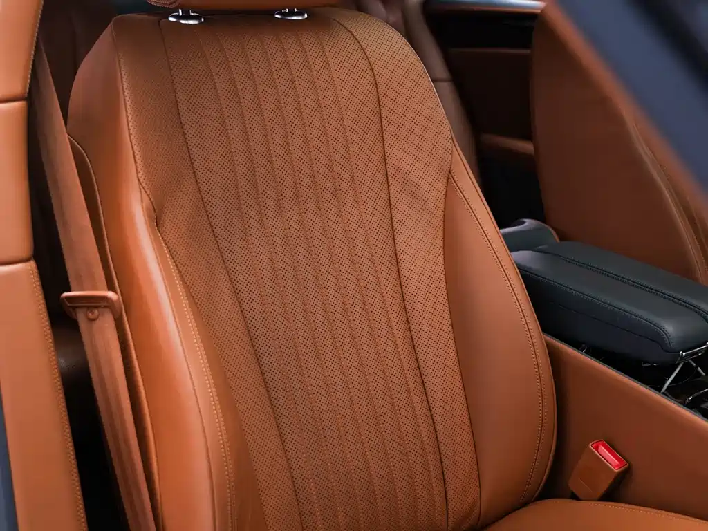 Bentley Flying Spur — фото 7