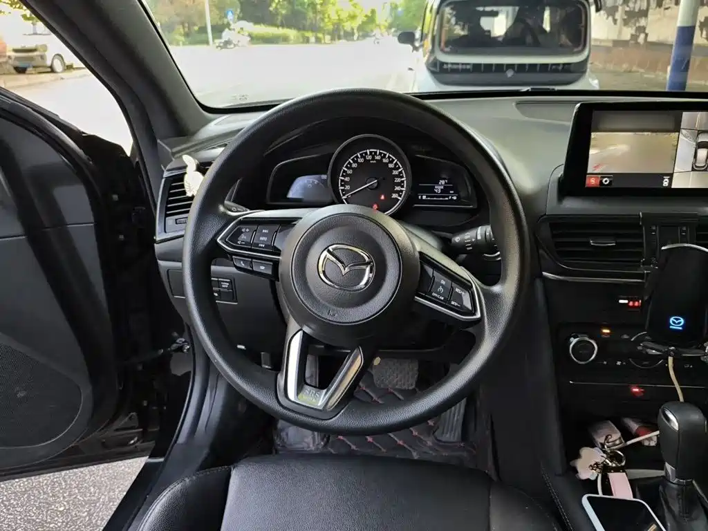Mazda CX-4 — фото 3