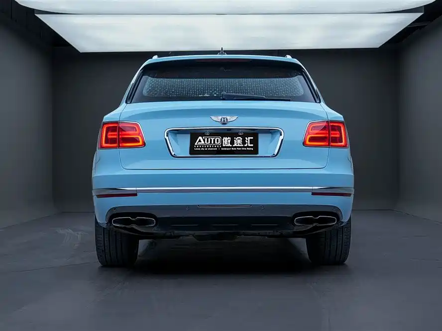Bentley Bentayga — фото 3