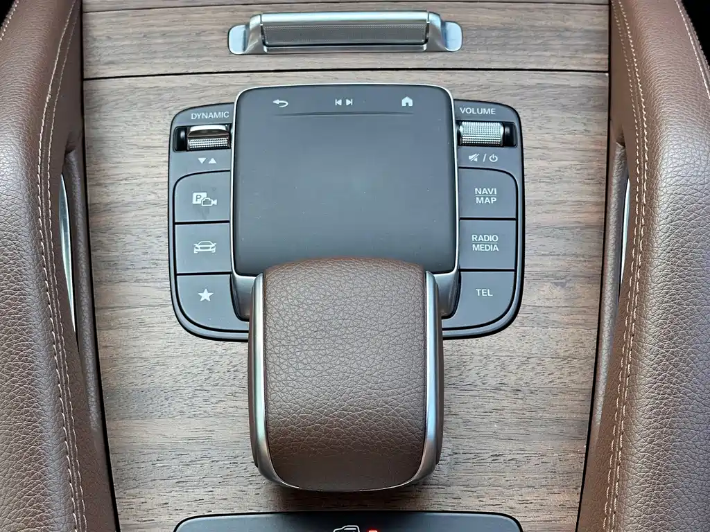 Mercedes-Benz GLS — фото 19