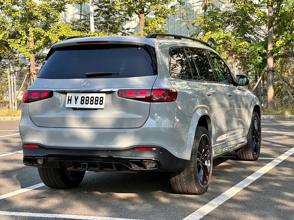 Mercedes-Benz GLS — фото 5