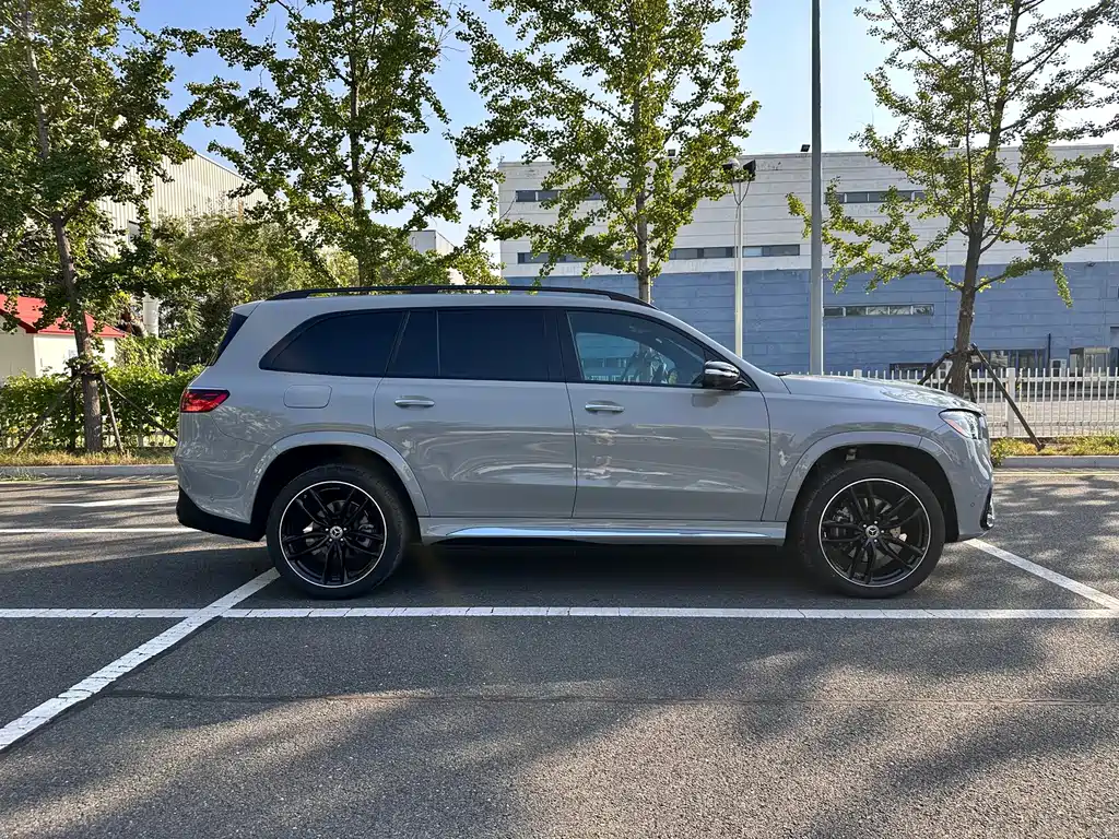 Mercedes-Benz GLS — фото 7