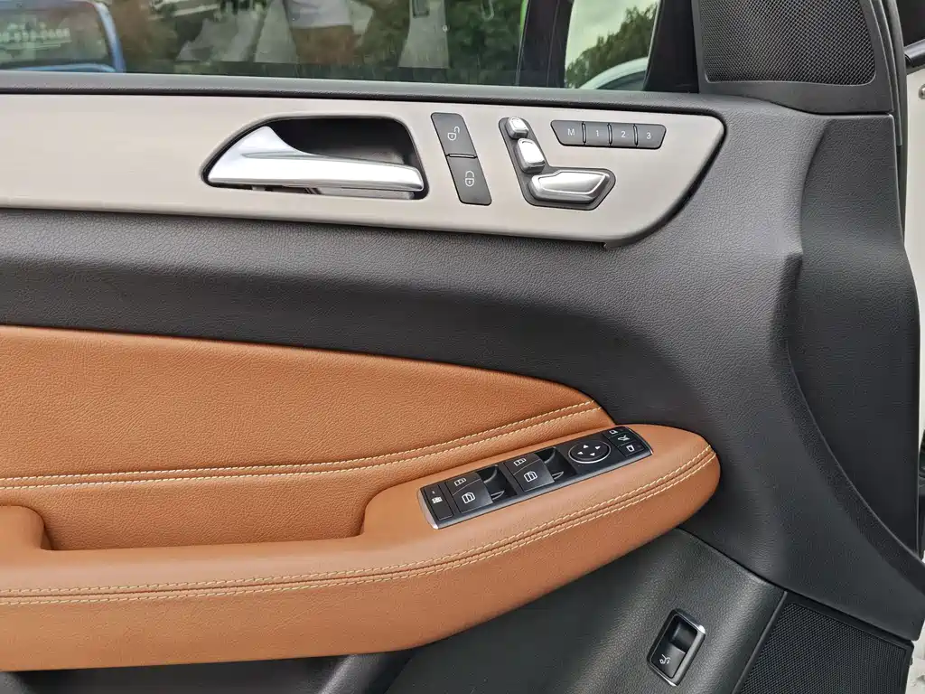 Mercedes-Benz GLE AMG — фото 7