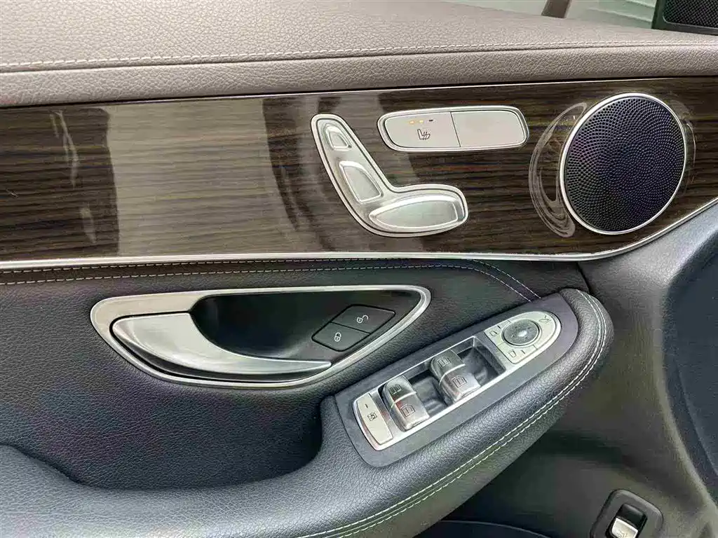 Mercedes-Benz GLC — фото 13