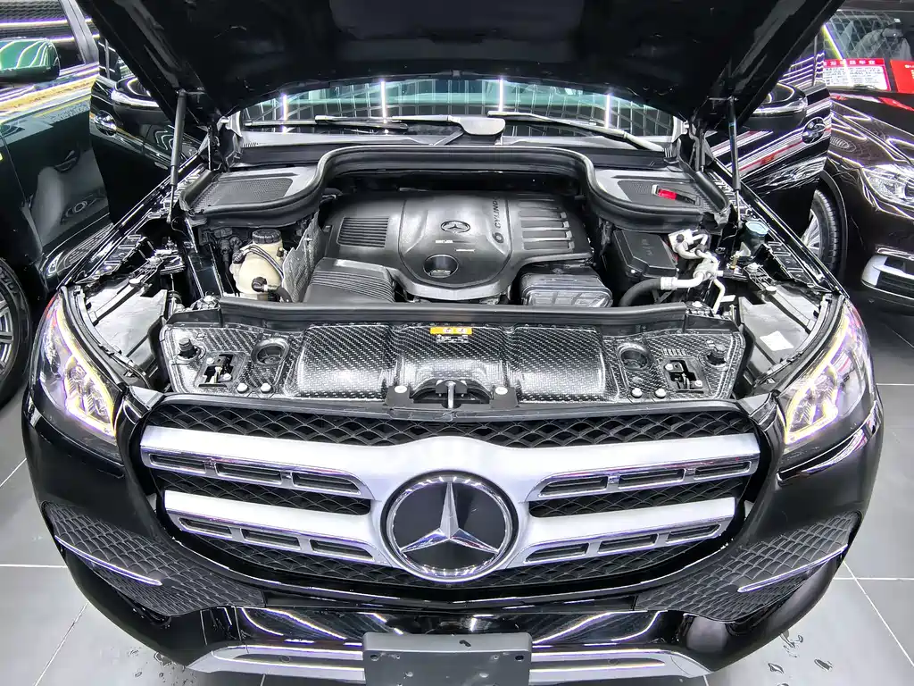 Mercedes-Benz GLS — фото 9