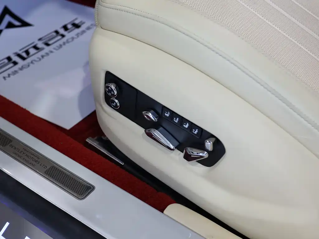 Bentley Flying Spur — фото 5