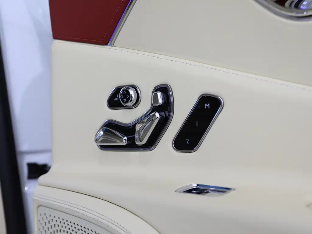 Bentley Flying Spur — фото 10