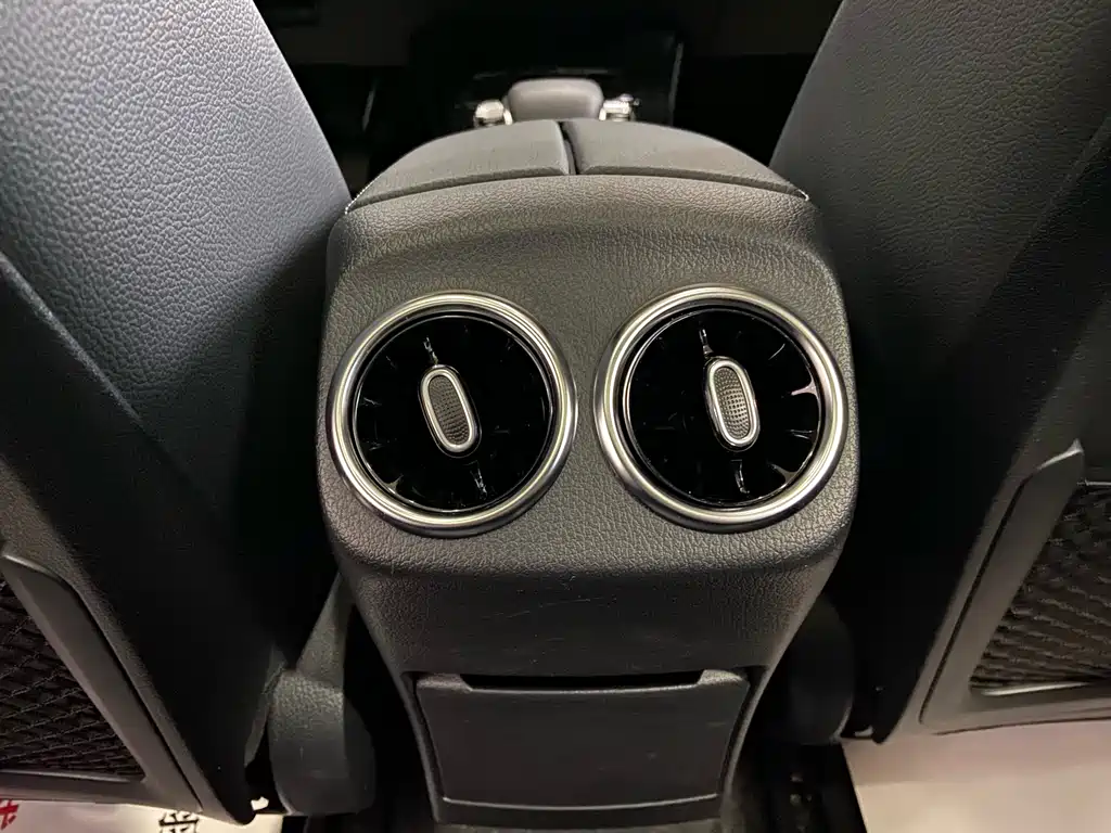 Mercedes-Benz A-Class — фото 15