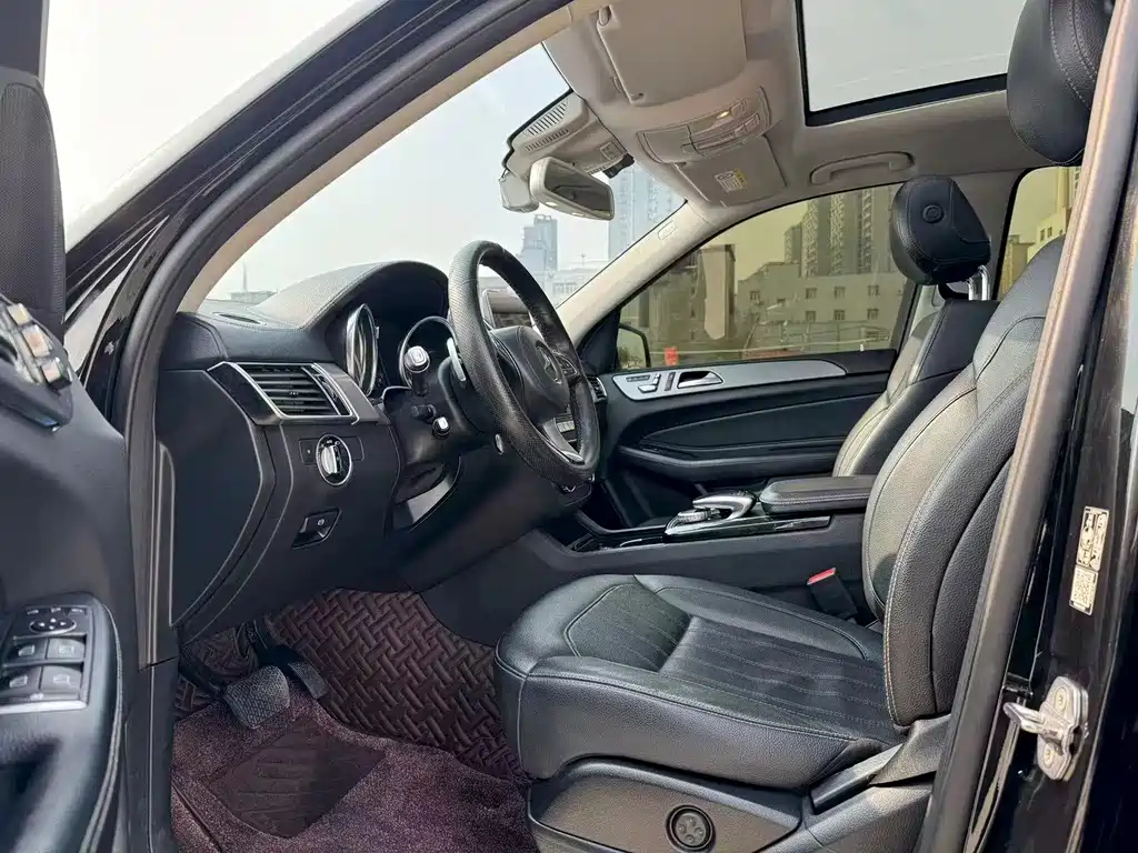 Mercedes-Benz GLS — фото 5