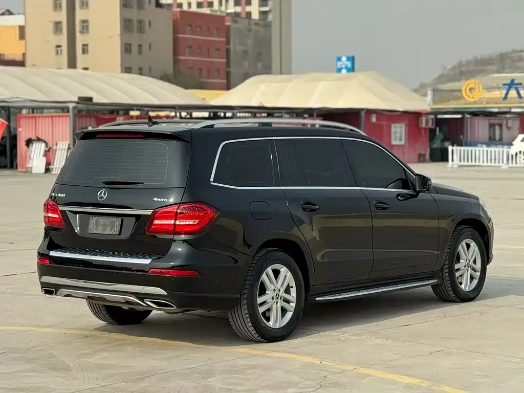 Mercedes-Benz GLS — фото 9