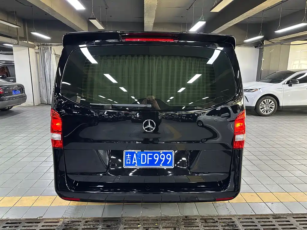 Mercedes-Benz Vito — фото 14