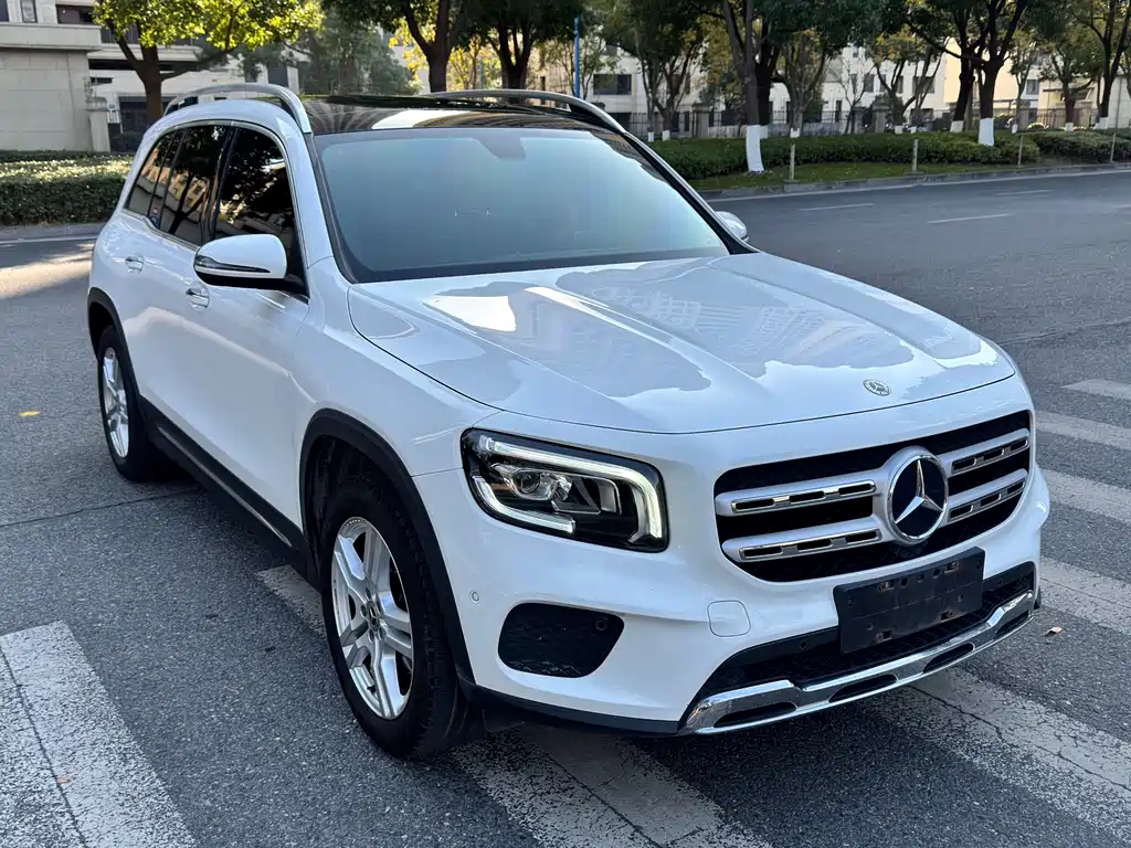 Mercedes-Benz GLB — фото 3