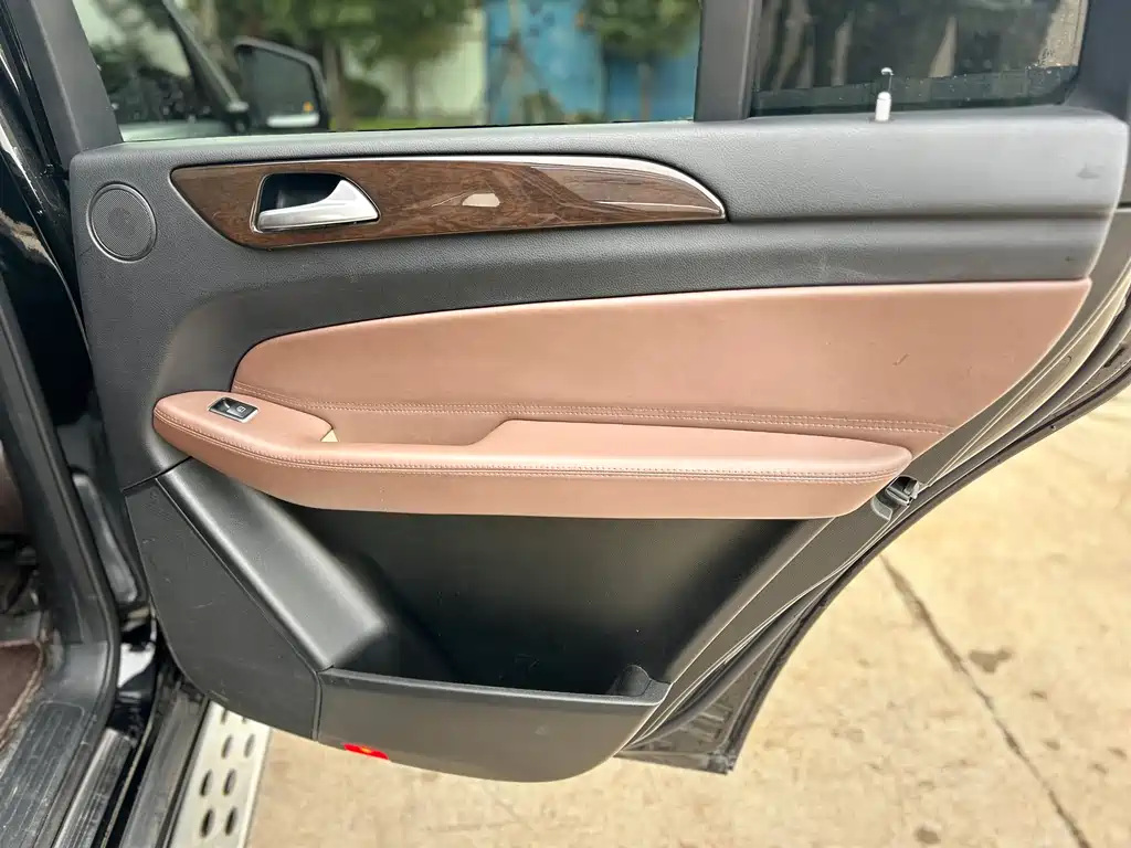 Mercedes-Benz GLS — фото 20