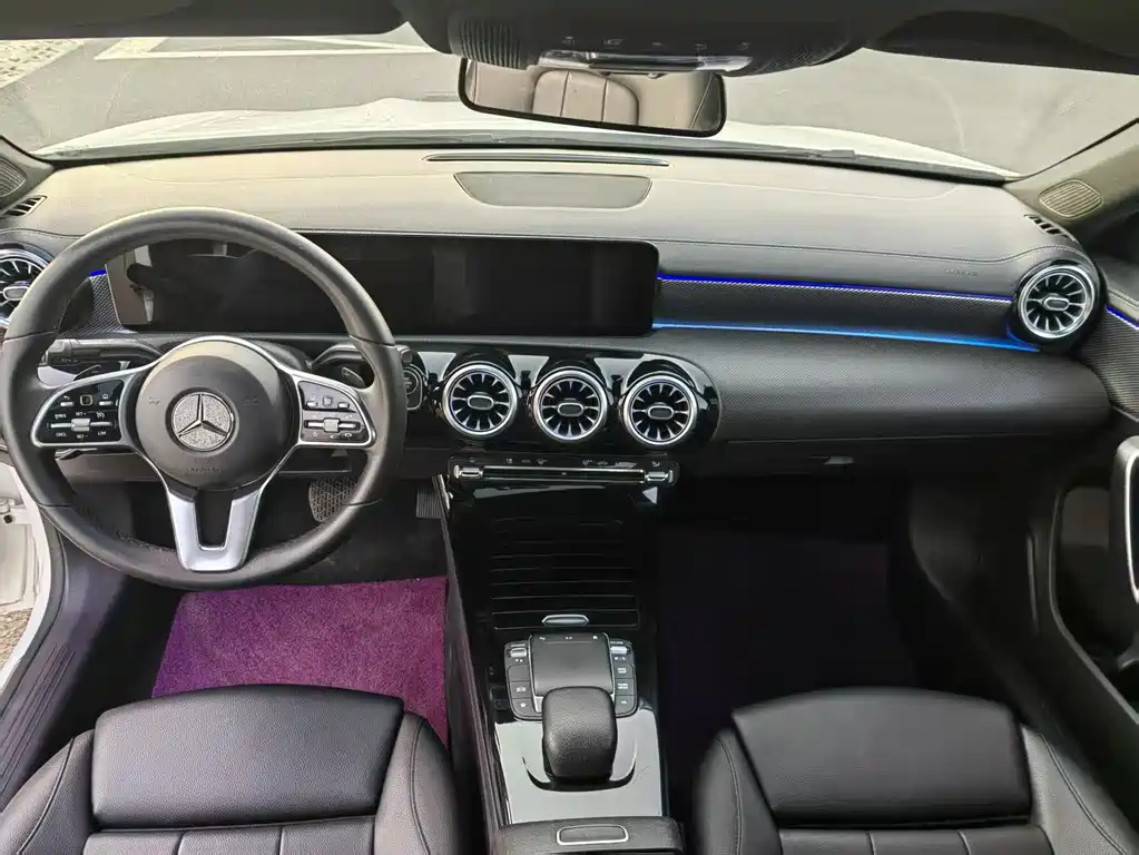 Mercedes-Benz A-Class — фото 18