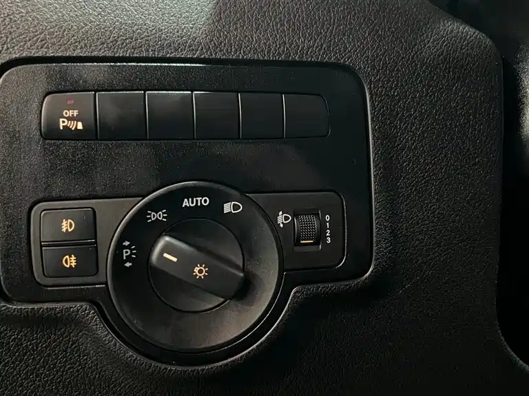 Mercedes-Benz Vito — фото 14