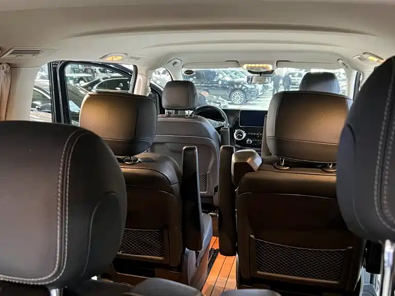 Mercedes-Benz Vito — фото 15