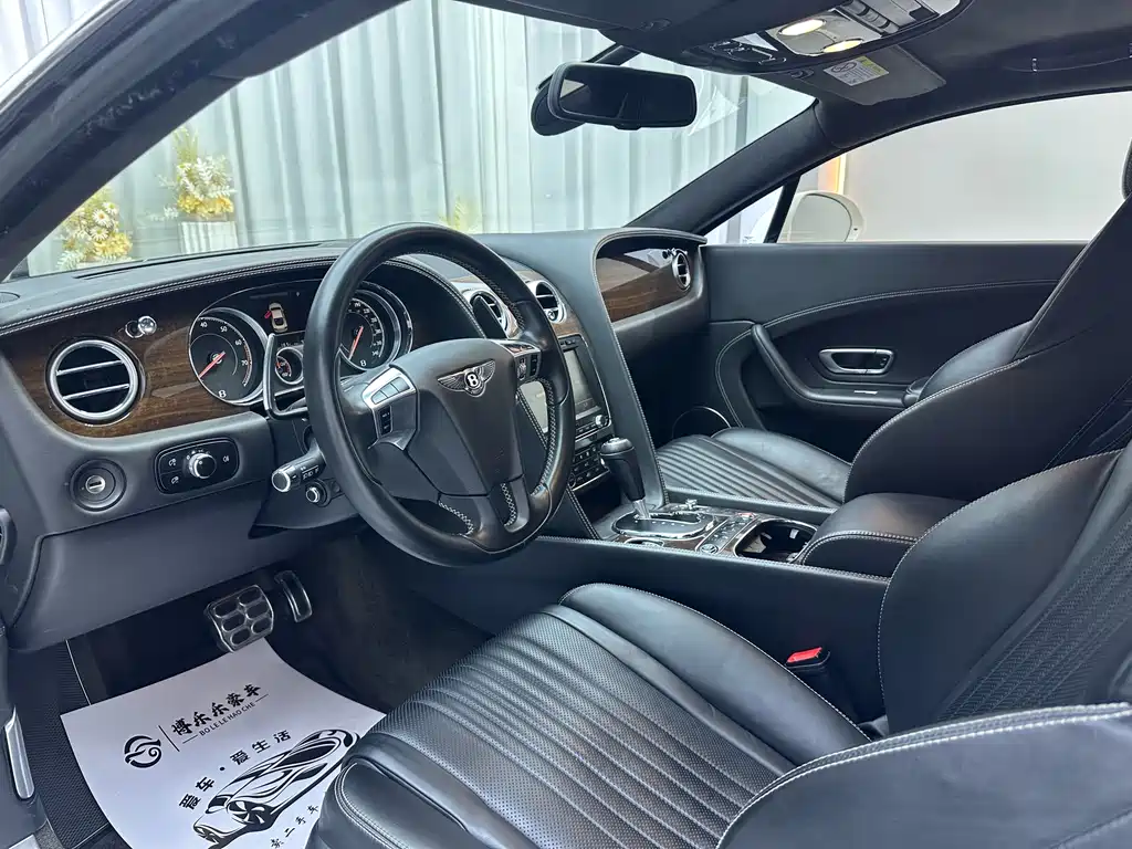 Bentley Continental — фото 15