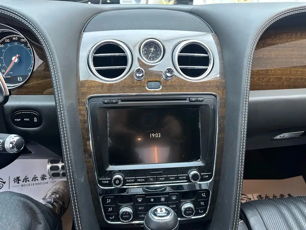 Bentley Continental — фото 18
