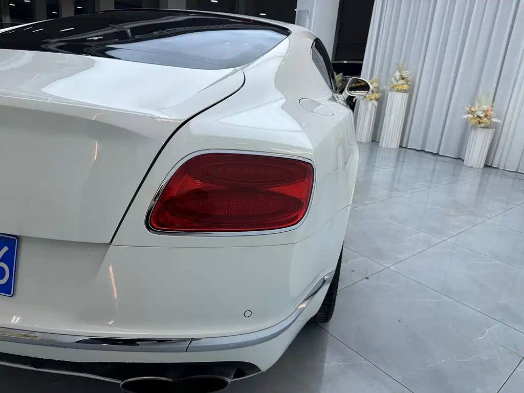 Bentley Continental — фото 9