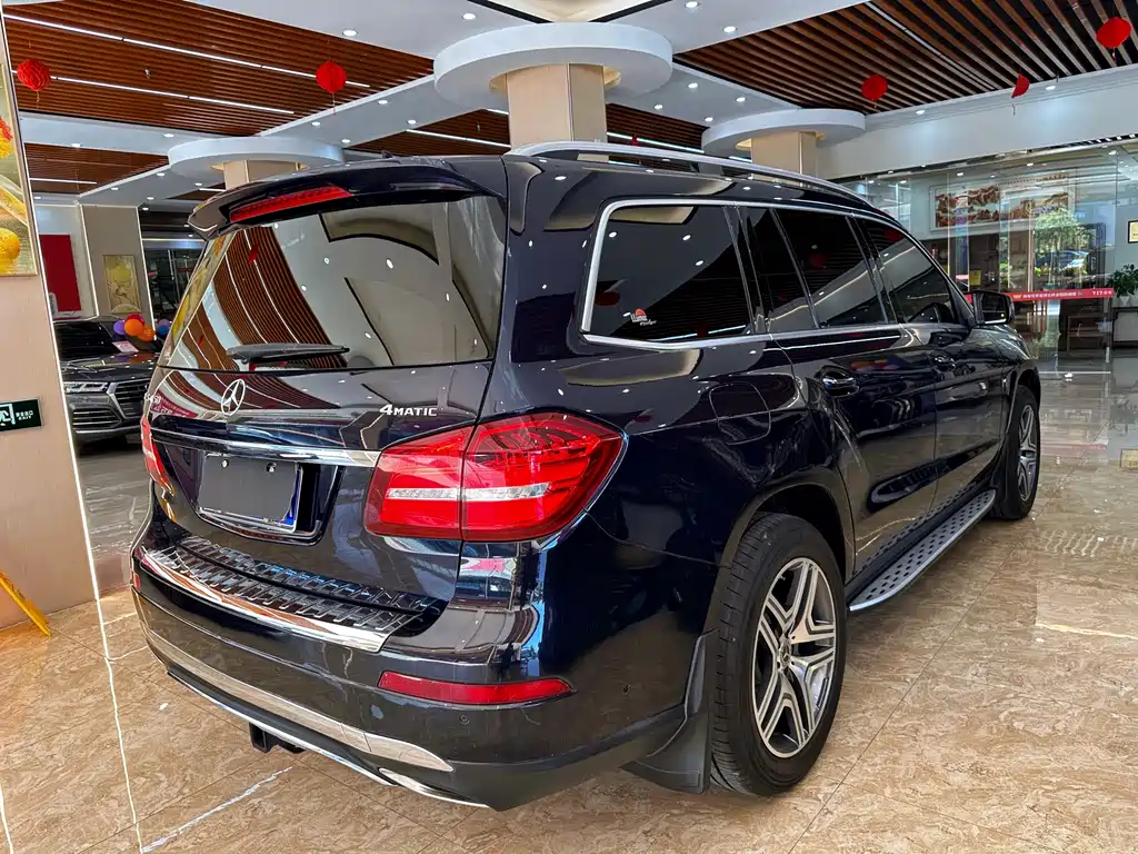 Mercedes-Benz GLS — фото 4