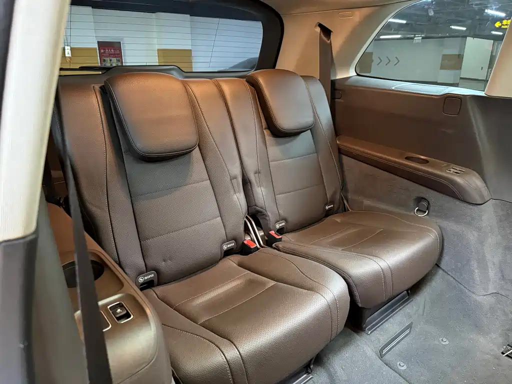 Mercedes-Benz GLS — фото 13
