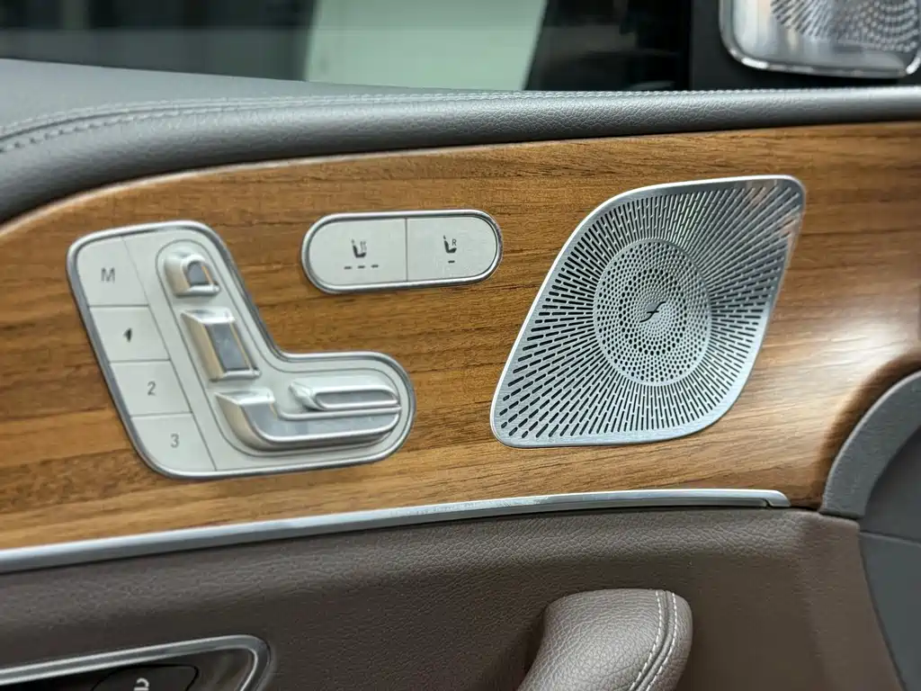 Mercedes-Benz GLS — фото 6