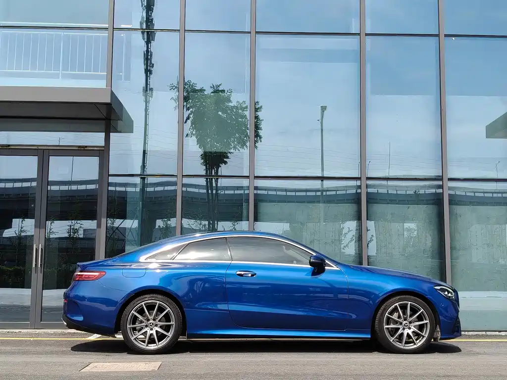 Mercedes-Benz E-Class (Import) — фото 4