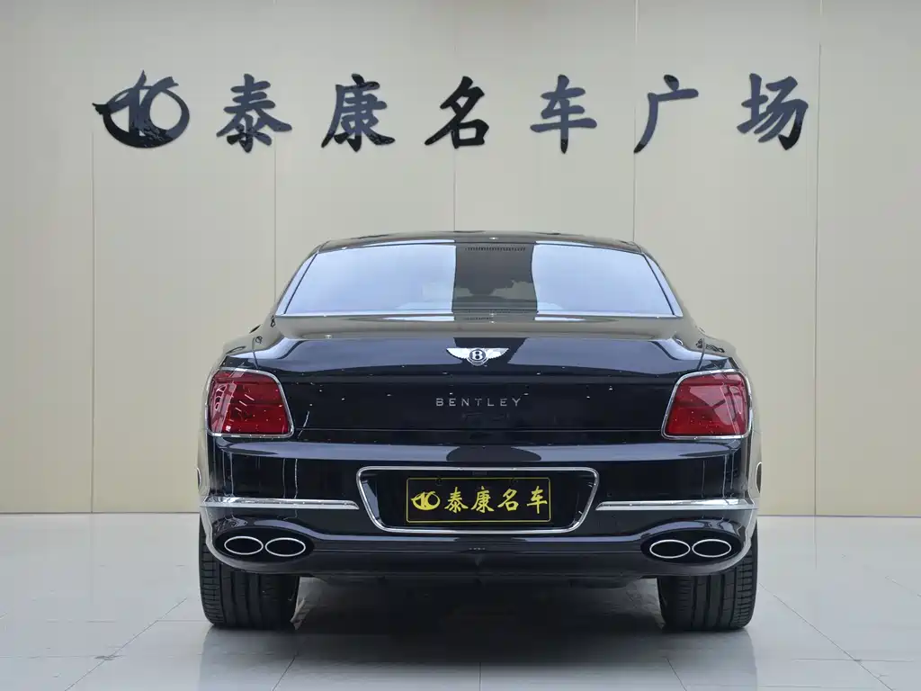 Bentley Flying Spur PHEV — фото 3
