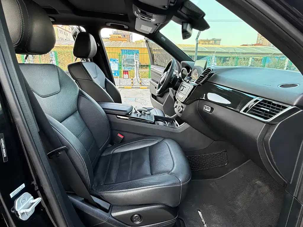 Mercedes-Benz GLE AMG — фото 7