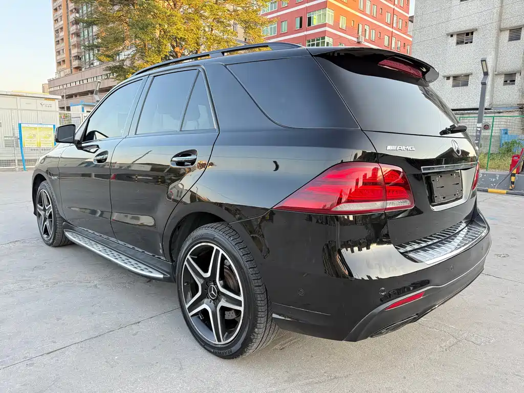 Mercedes-Benz GLE AMG — фото 9