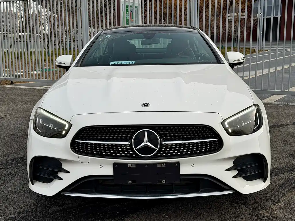 Mercedes-Benz E-Class (Import) — фото 3