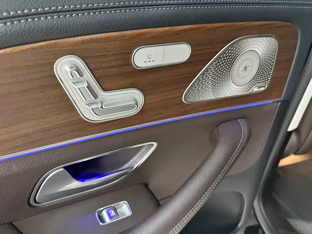 Mercedes-Benz GLS — фото 17