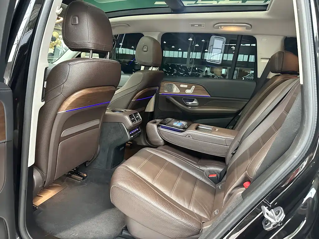 Mercedes-Benz GLS — фото 19