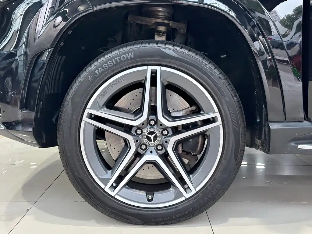 Mercedes-Benz GLS — фото 22