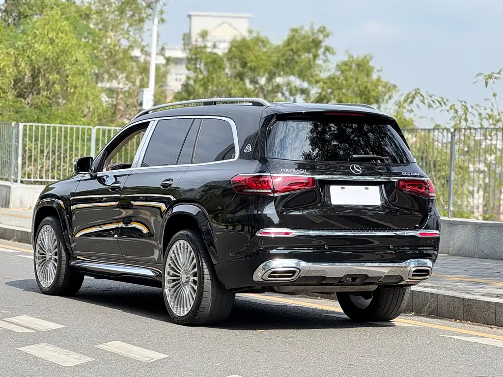 Mercedes-Benz GLS — фото 4