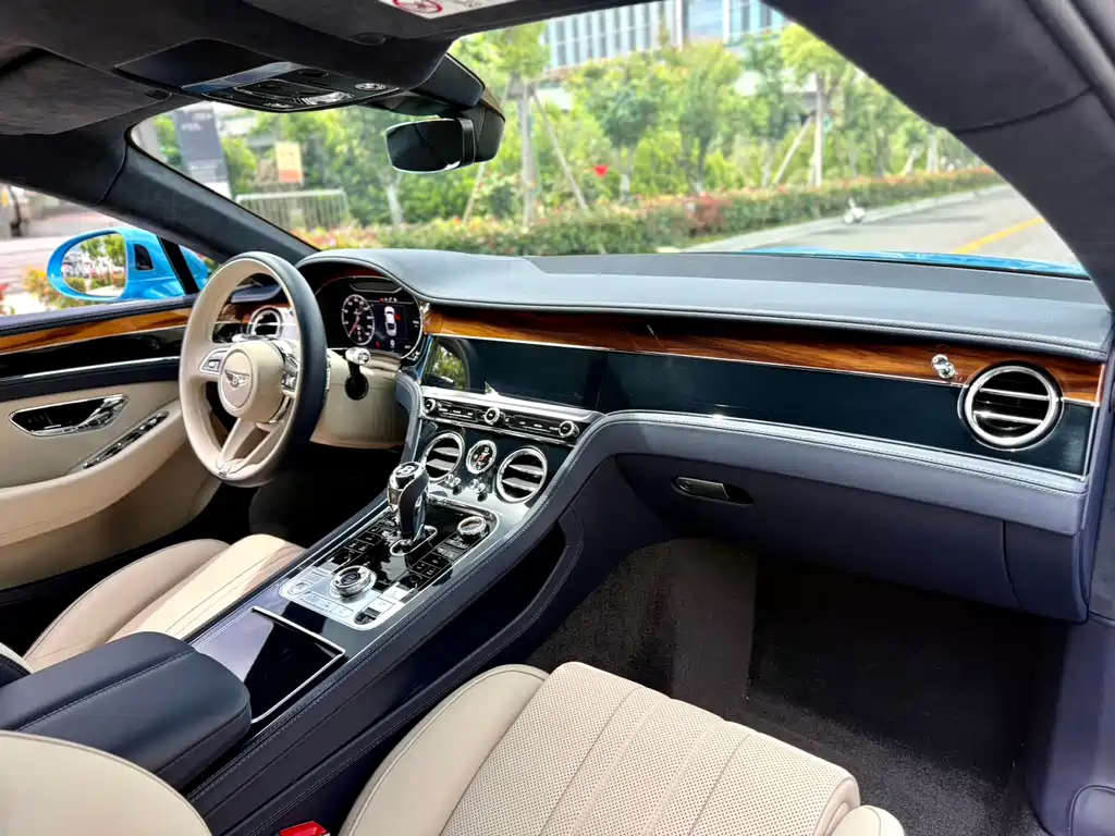 Bentley Continental — фото 6