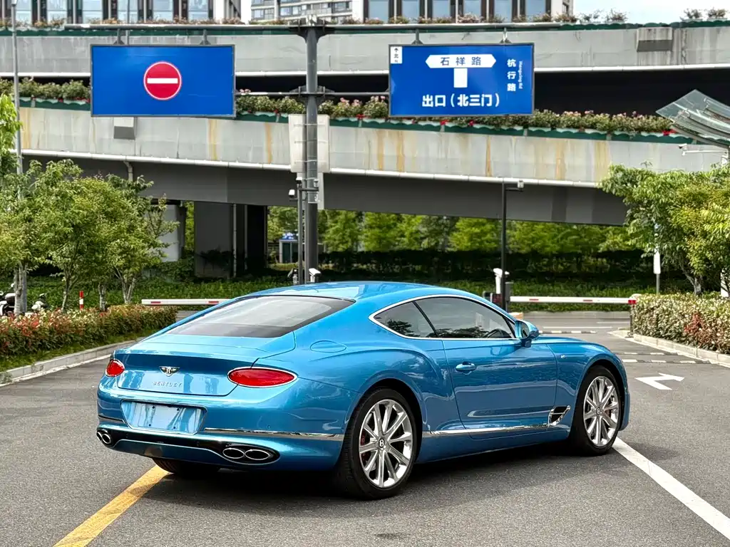 Bentley Continental — фото 7