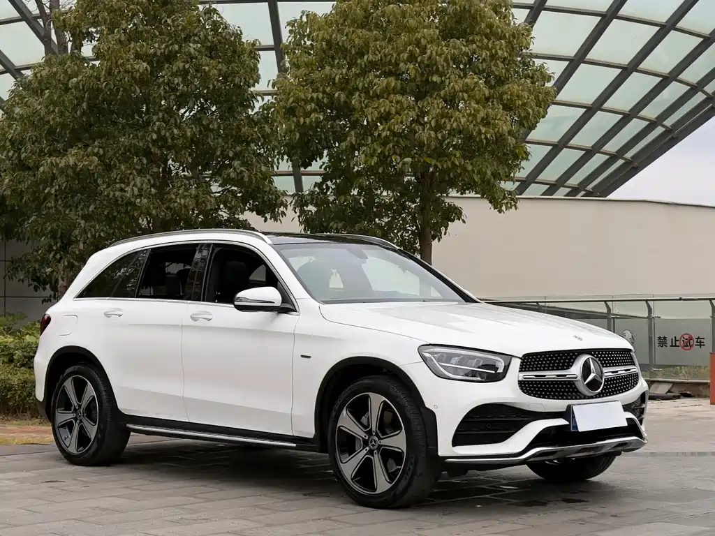 Mercedes-Benz GLC — фото 3