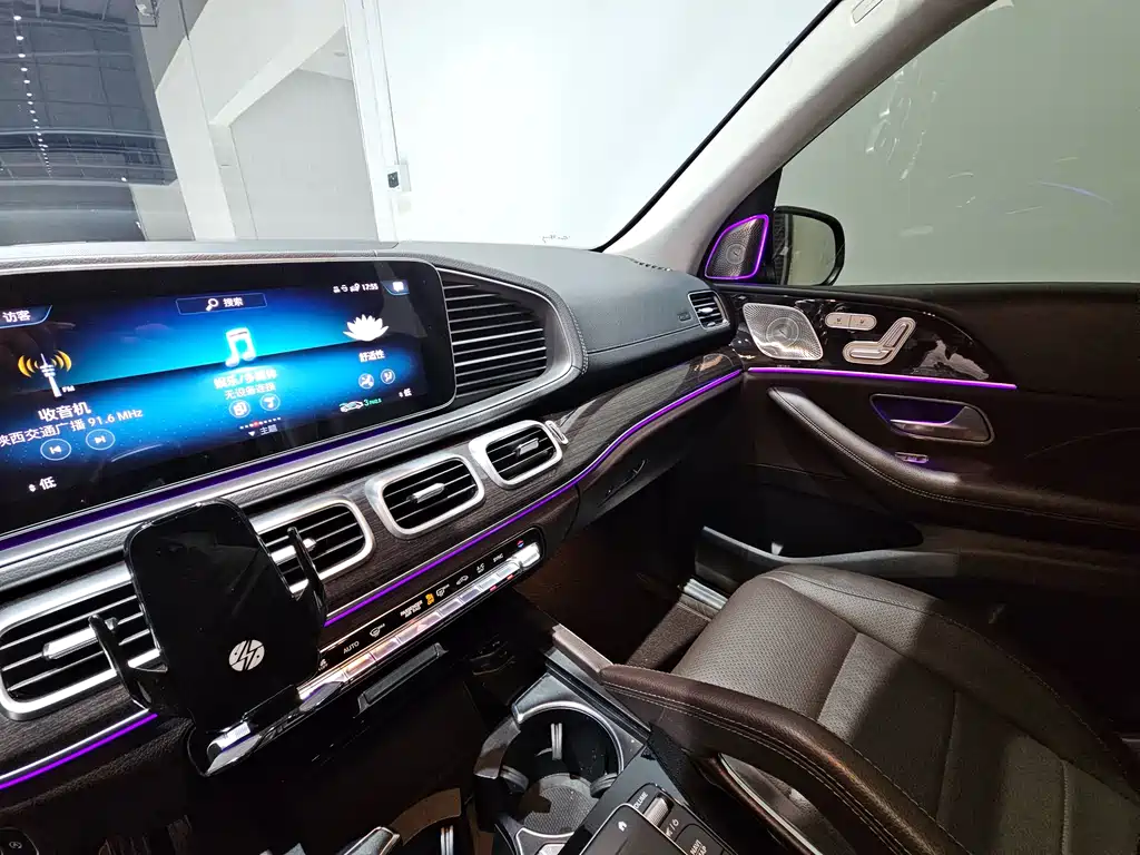 Mercedes-Benz GLE — фото 17